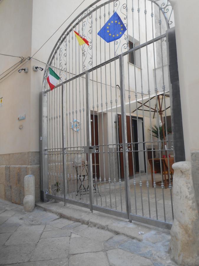 Ferienwohnung La Corte Dei Naviganti Trapani Exterior foto